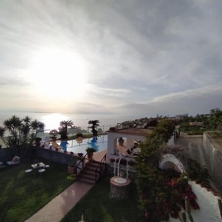 Dimorra Sun And Relax Vila Forio di Ischia Exterior foto